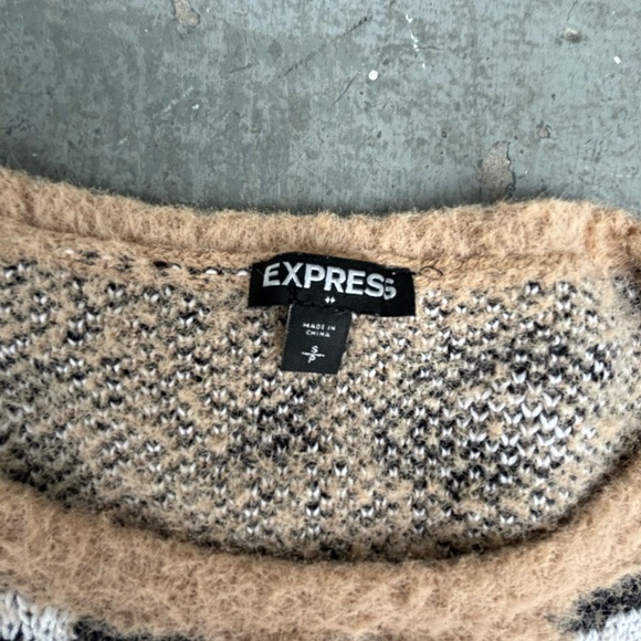 Express Leopard print Chunky Sweater🐆 - Picture 3 of 3